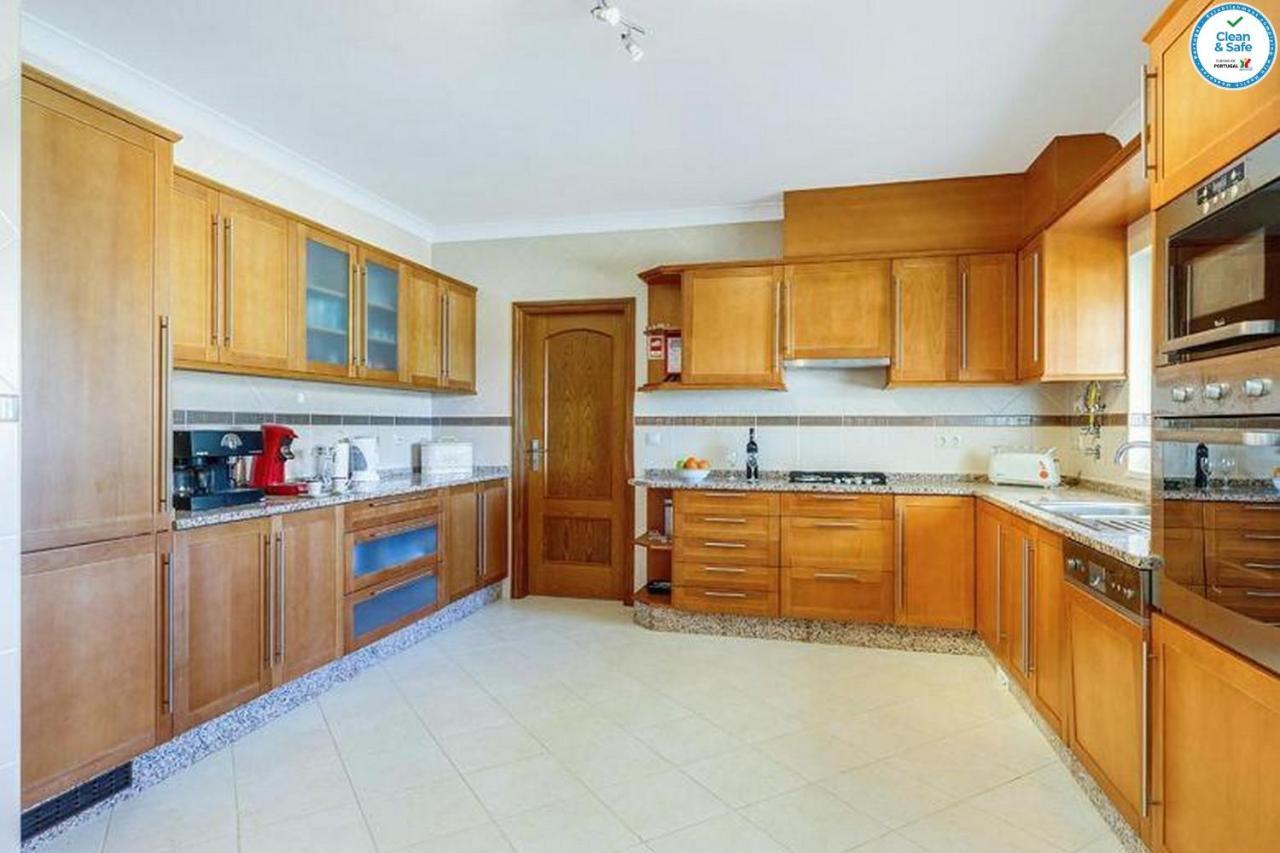 Villa Mikael - Free Wi-Fi - Aircon - Private Pool By Bedzy Albufeira Luaran gambar