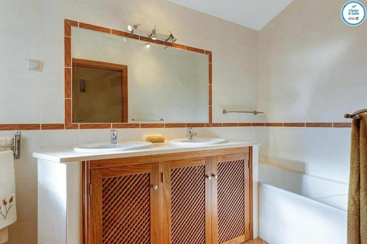 Villa Mikael - Free Wi-Fi - Aircon - Private Pool By Bedzy Albufeira Luaran gambar