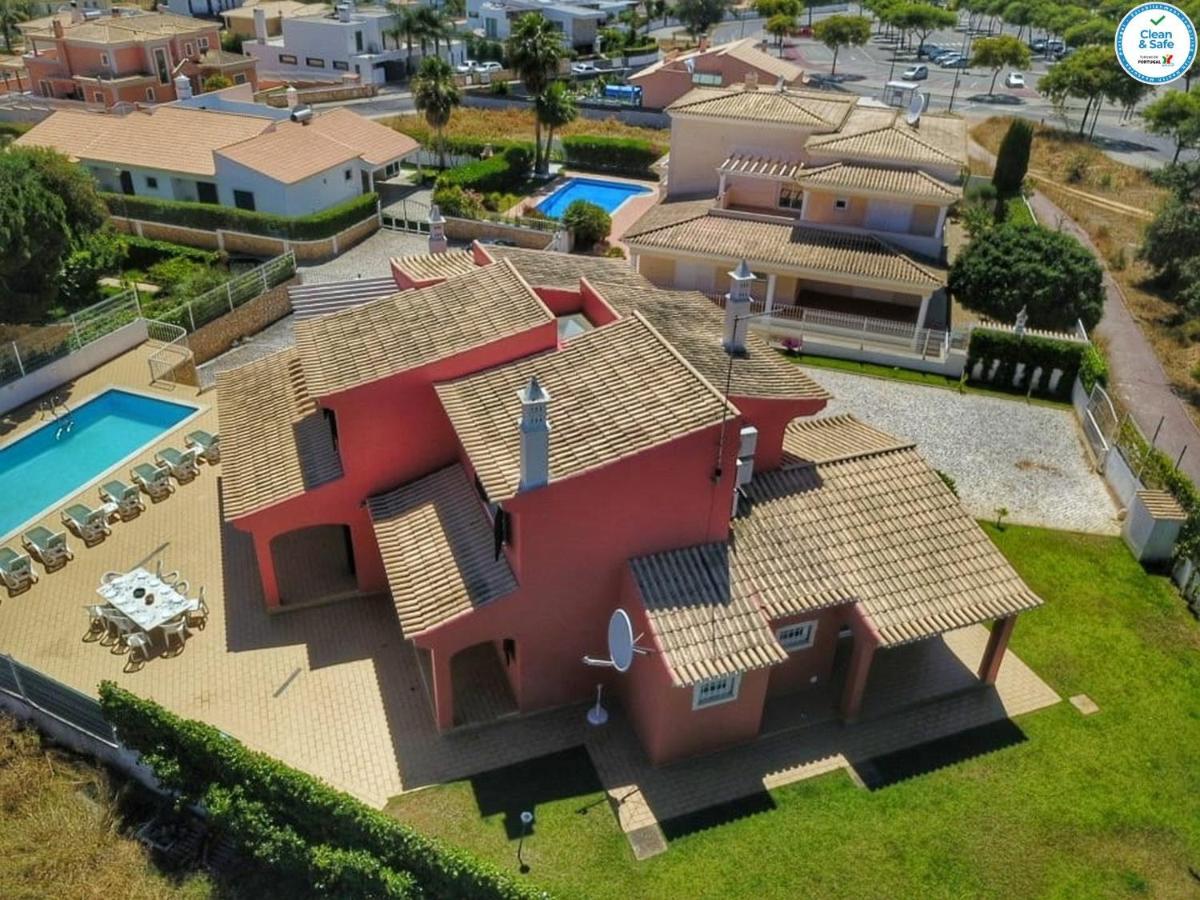 Villa Mikael - Free Wi-Fi - Aircon - Private Pool By Bedzy Albufeira Luaran gambar