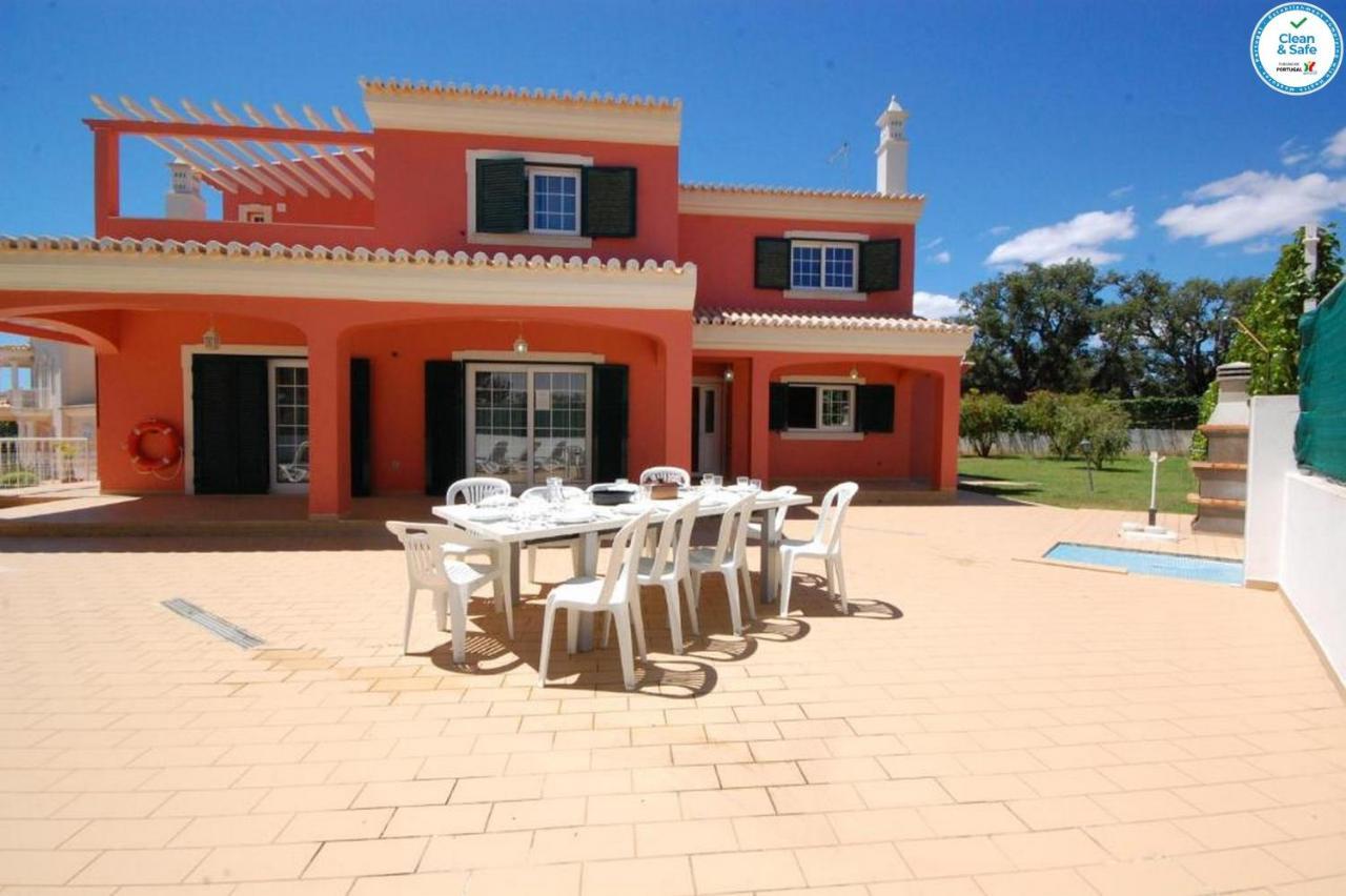 Villa Mikael - Free Wi-Fi - Aircon - Private Pool By Bedzy Albufeira Luaran gambar